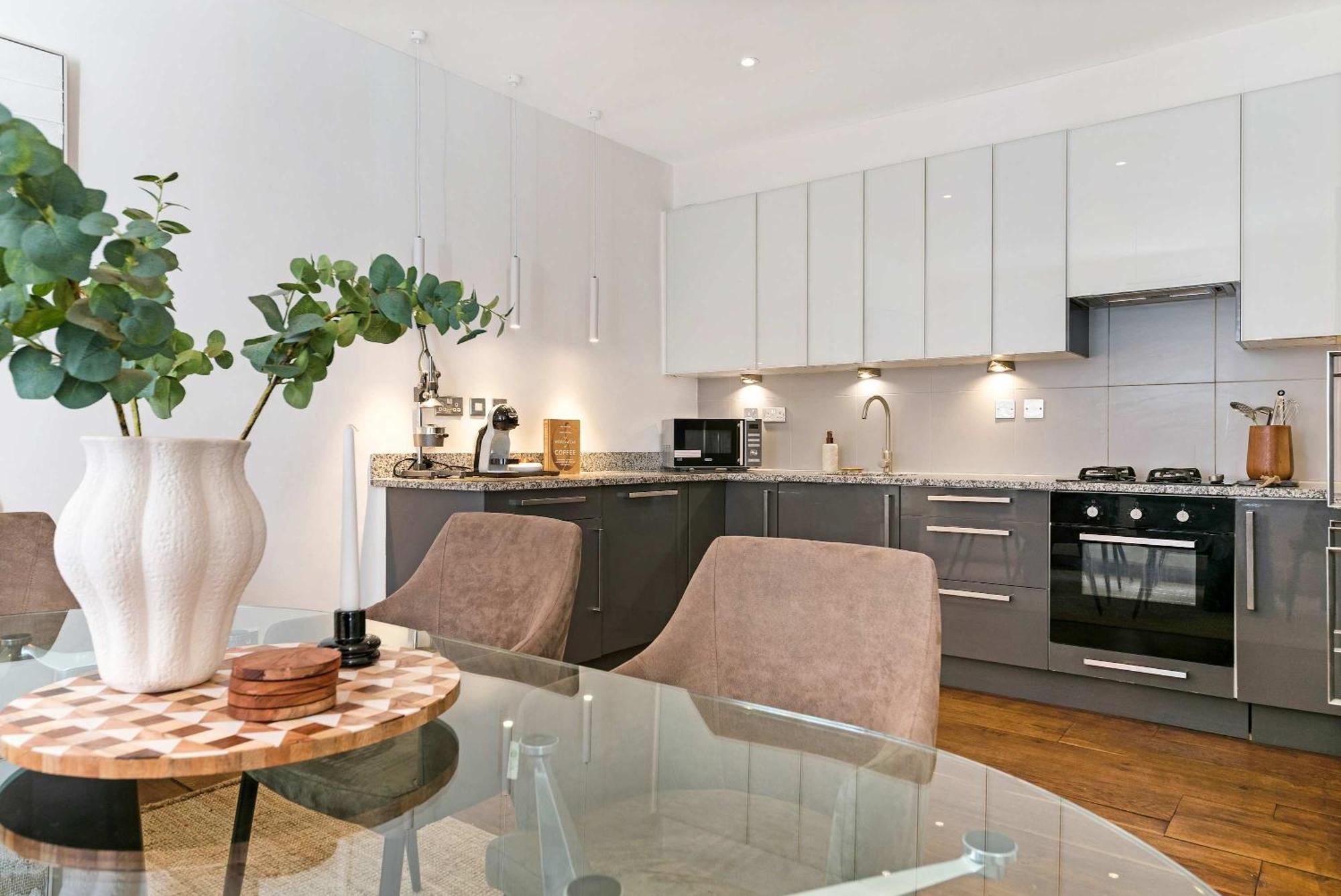 Madestays Premium Hyde Park Townhouse * London