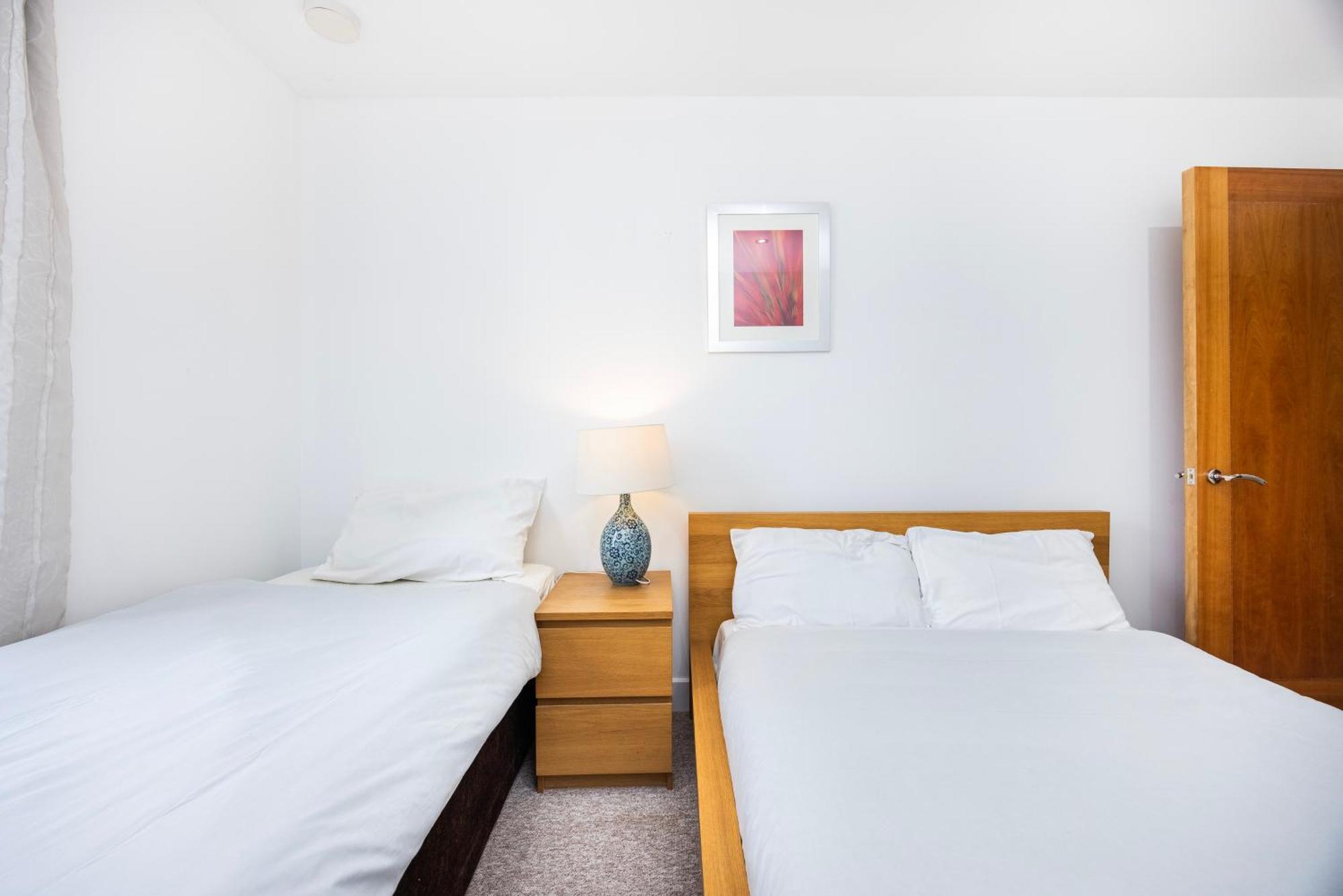 Western Excel Apartment *