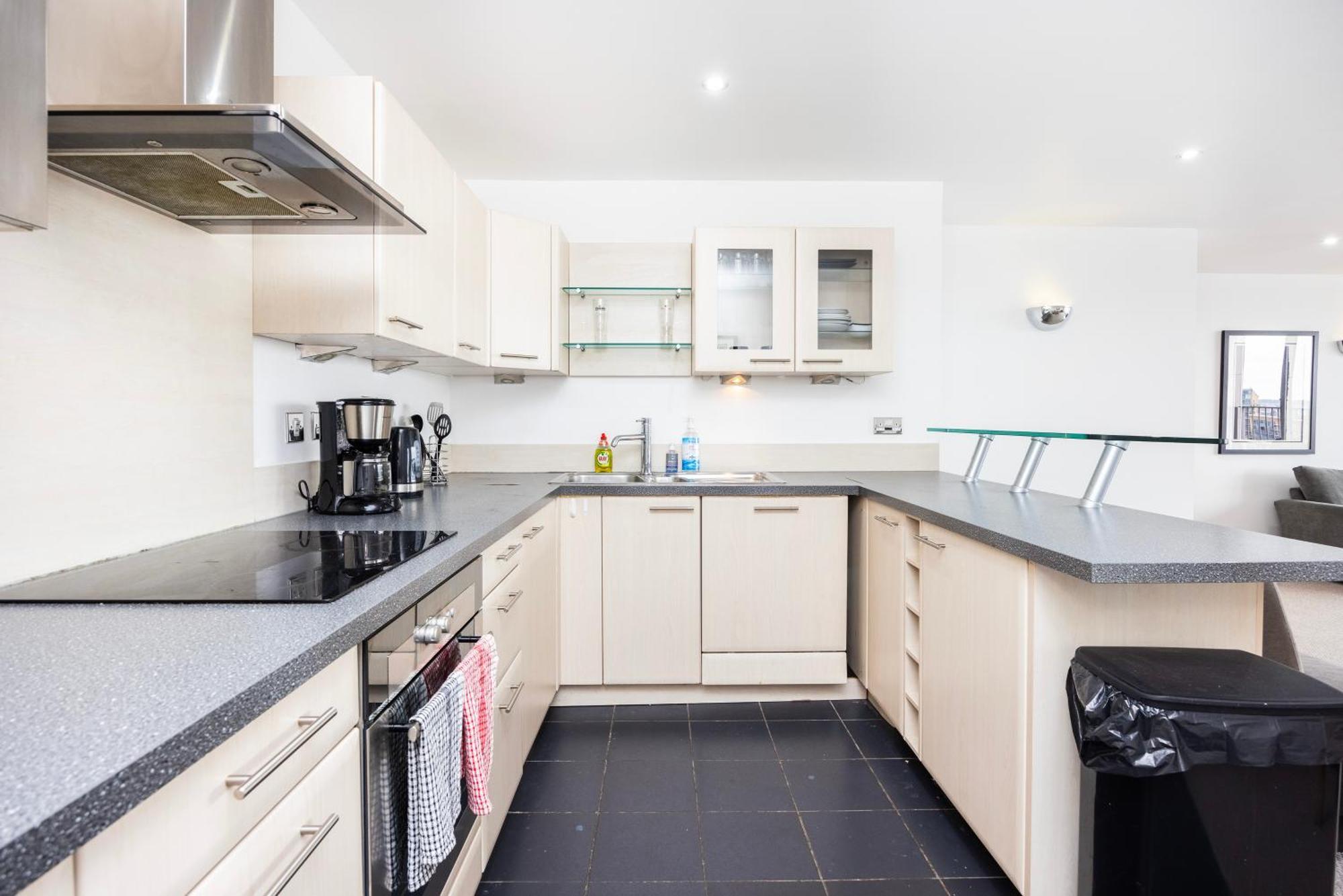 Apartment Western Excel London