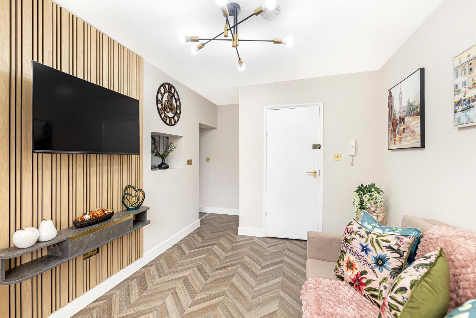 Stylish Gem Next Transport Easy Access Ctr Appartement