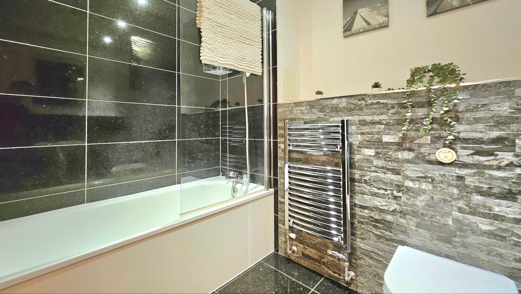 Apartment Athera - Festival Quarter, Canary Wharf 2 Bed, 2 Bath With Balcony And Gym Facility *