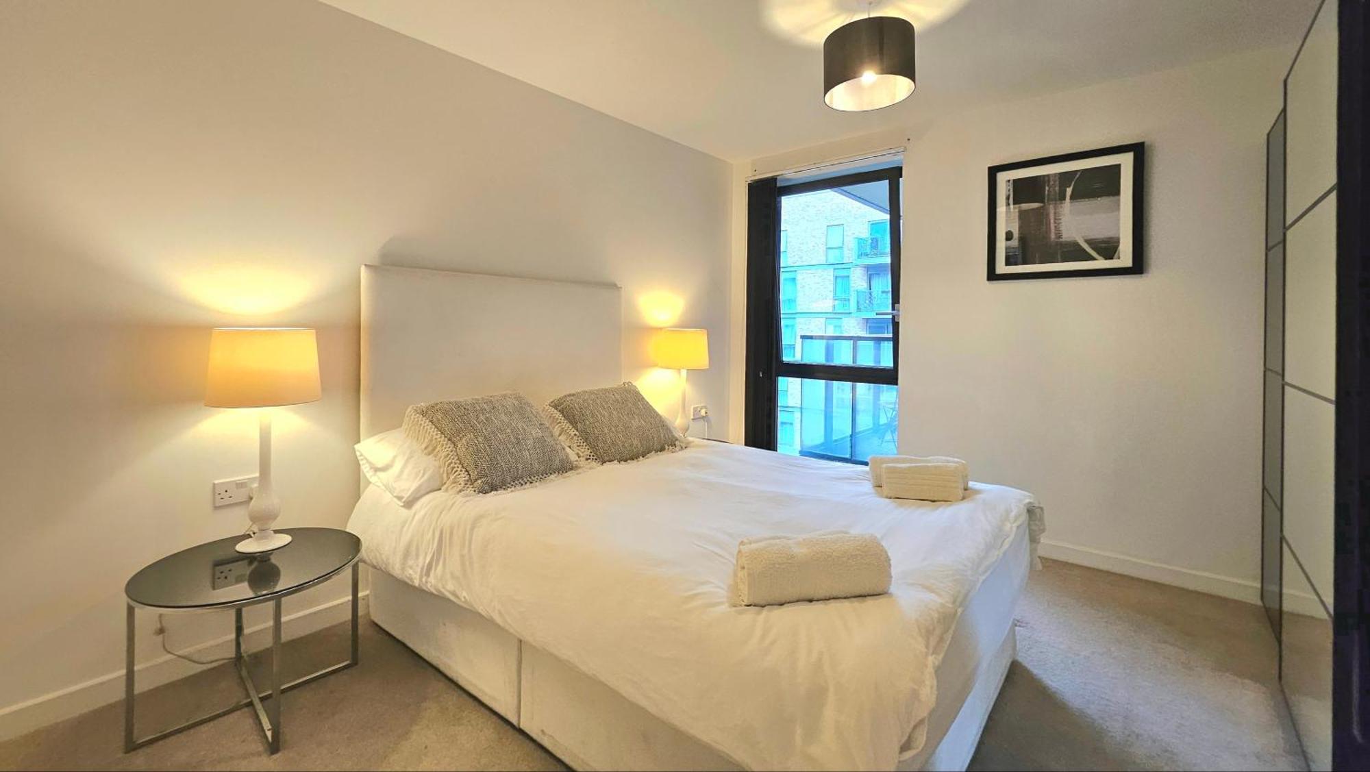 Apartment Athera - Festival Quarter, Canary Wharf 2 Bed, 2 Bath With Balcony And Gym Facility London