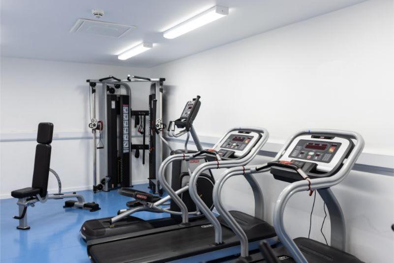 Consort Village In West Apartment London