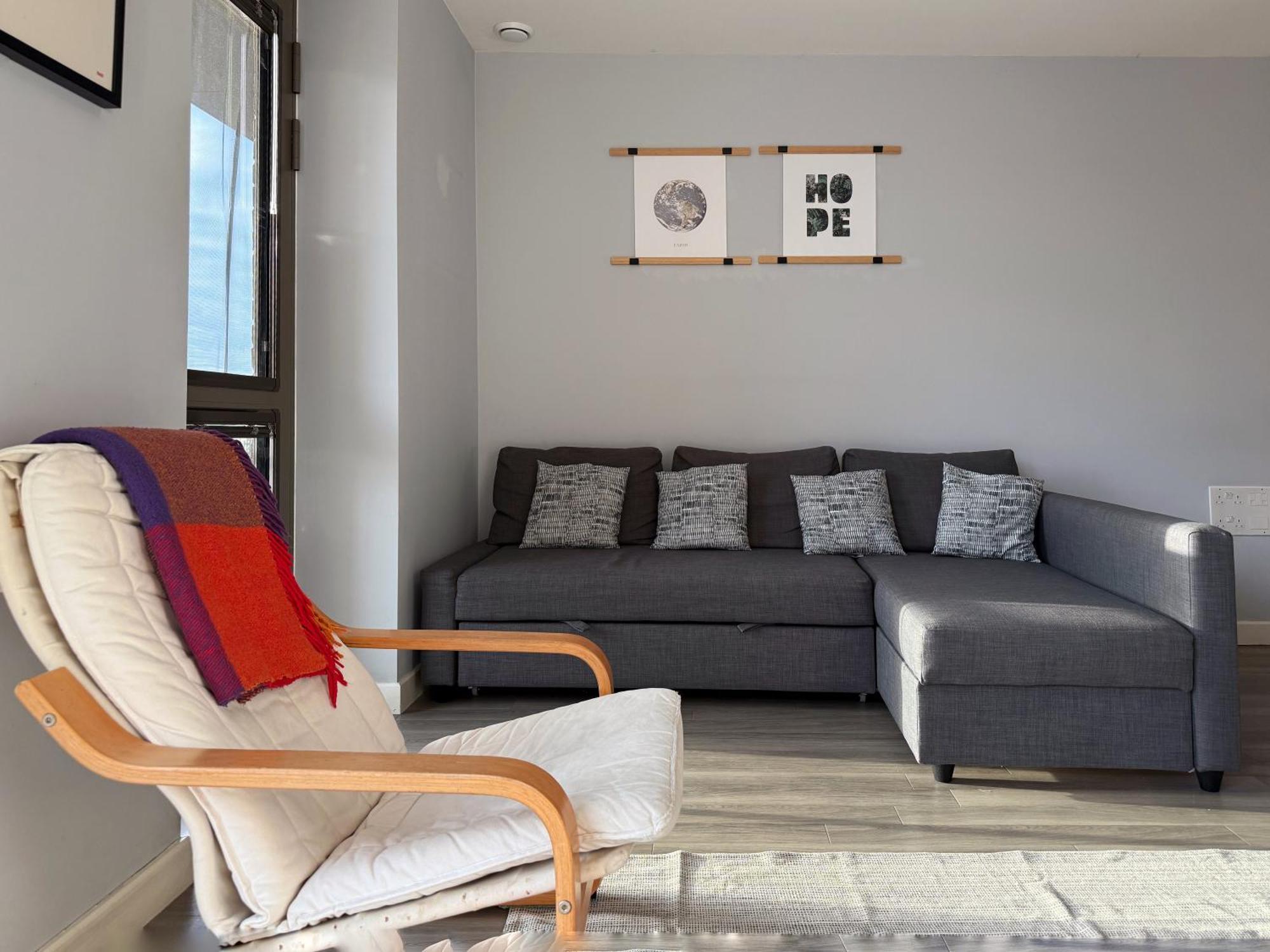 George's Place In Wembley - Close To Wembley Stadium & Wembley Arena London