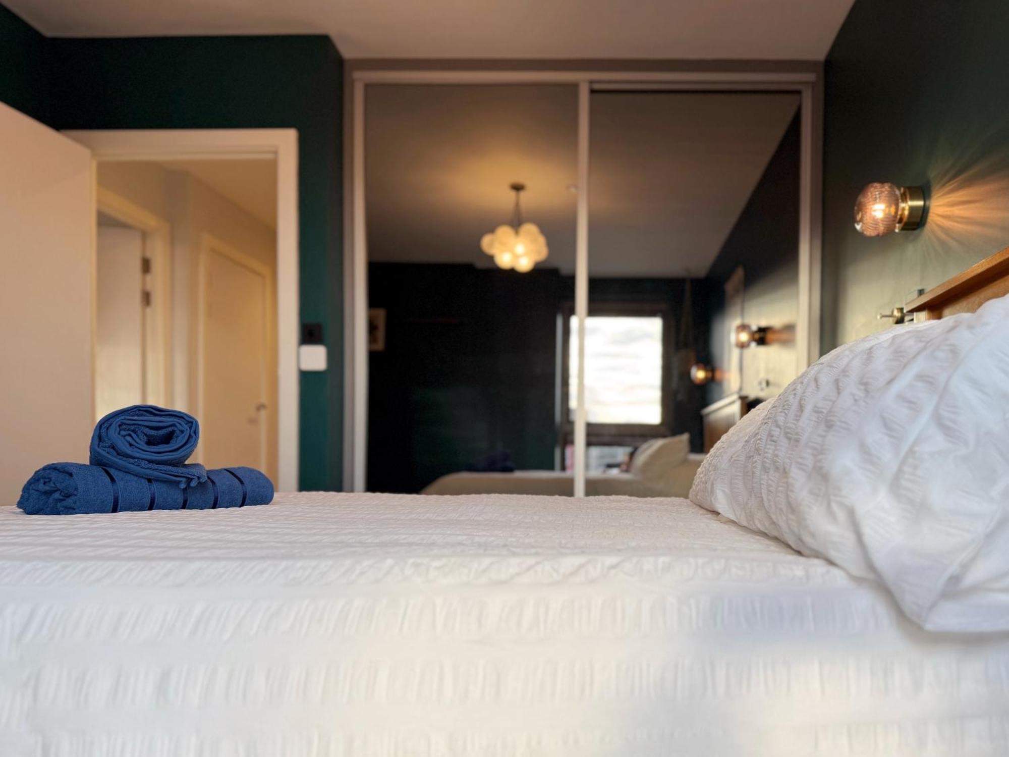 George's Place In Wembley - Close To Wembley Stadium & Wembley Arena Apartment *
