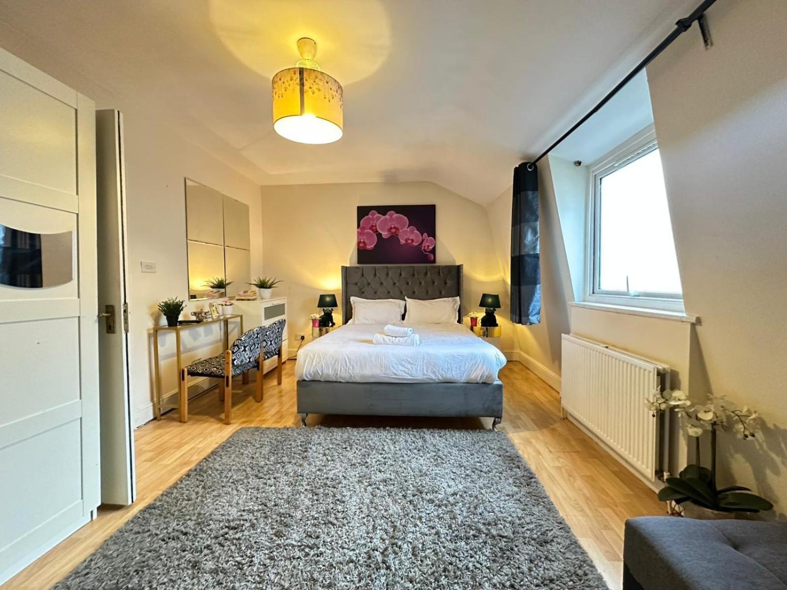 Hyde Park Comfortable Family Apartment *