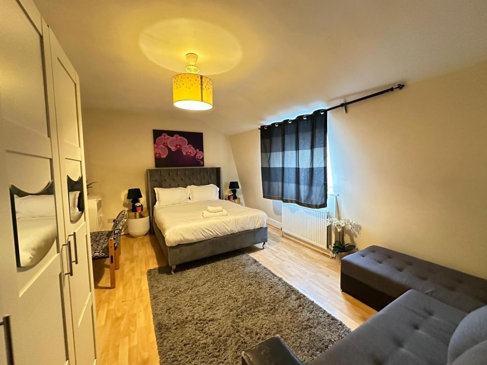 Hyde Park Comfortable Family Apartment *