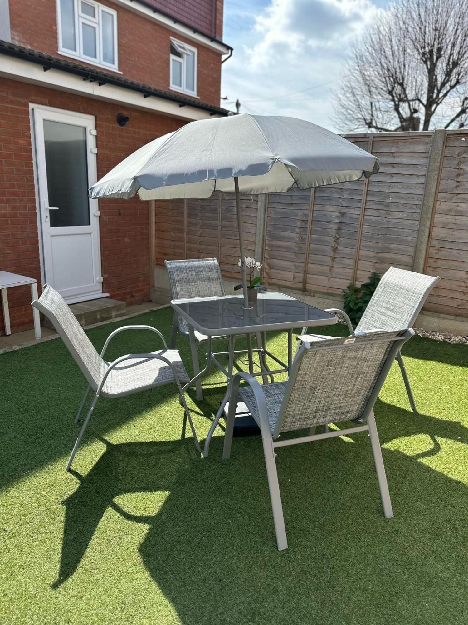 Notch 30min To Apartment London