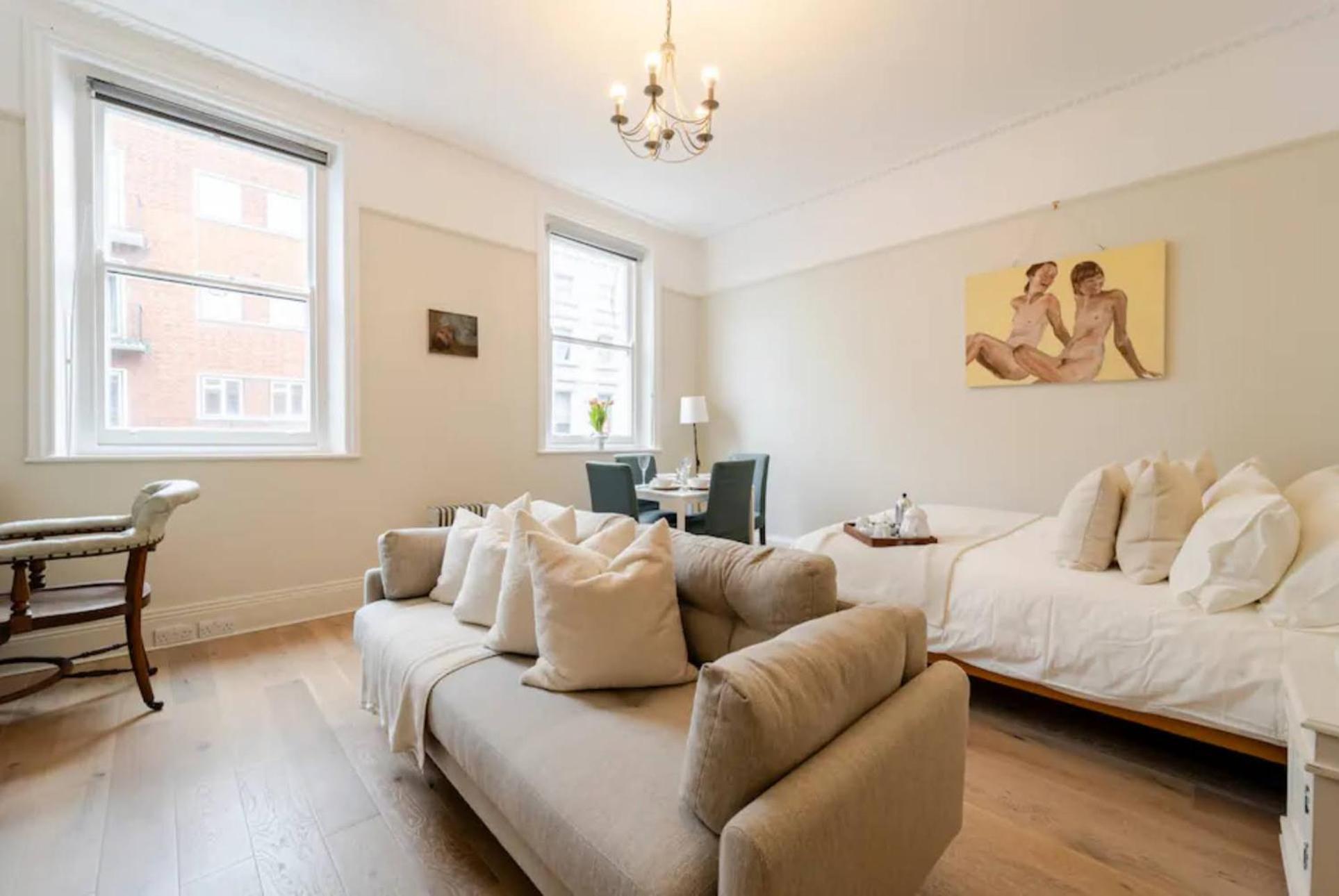 Chic Marylebone Village W Premium Mattress And 55 Inch Tv, By The Design Traveller Apartment London