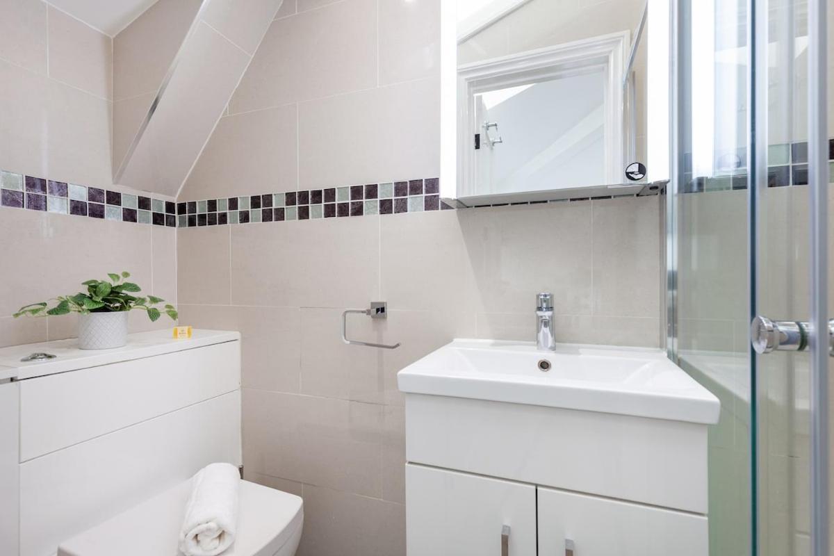 Cosy In The Heart Of Paddington Londres