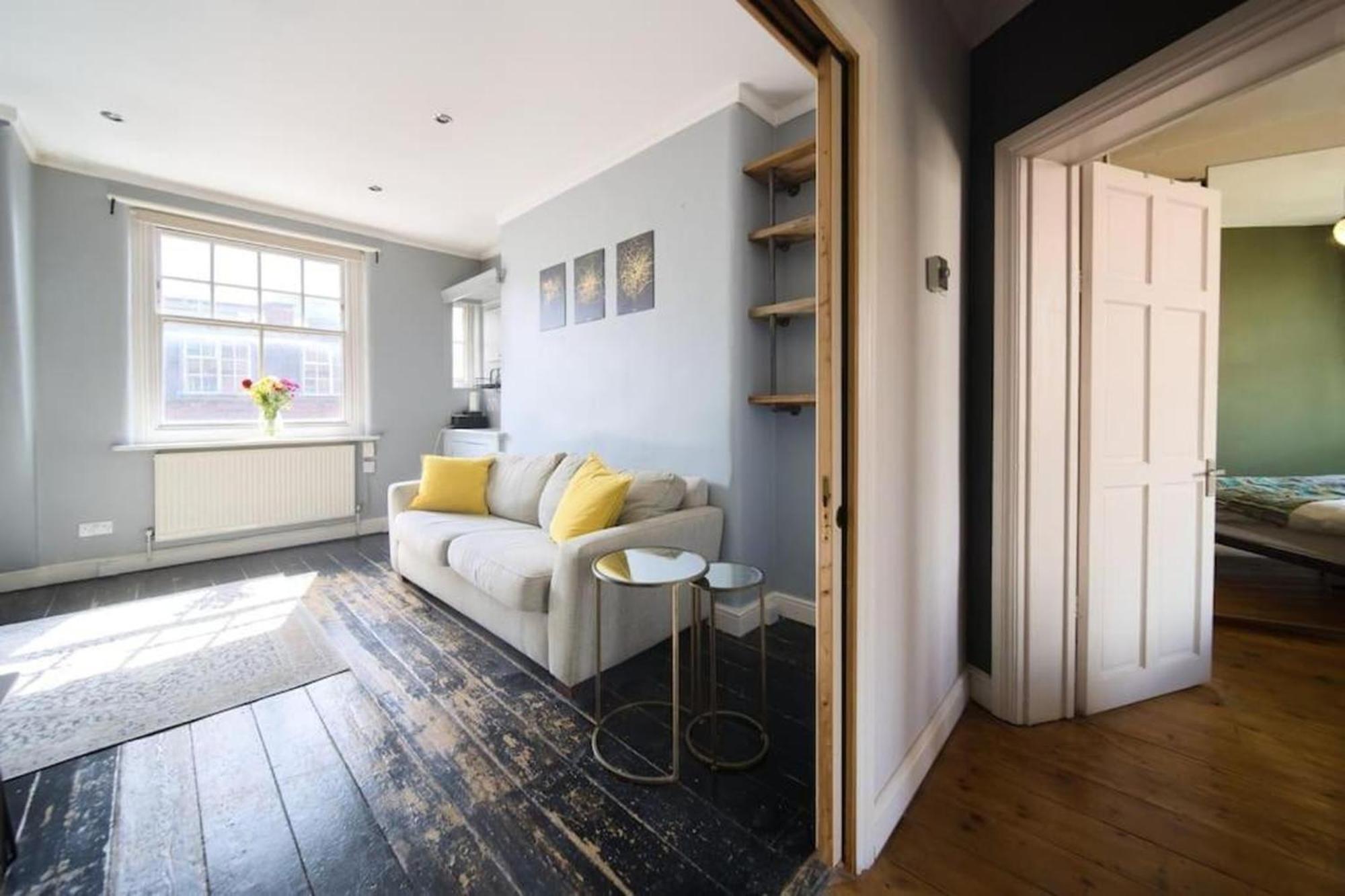 Apartment Top-floor Covent Garden Flat