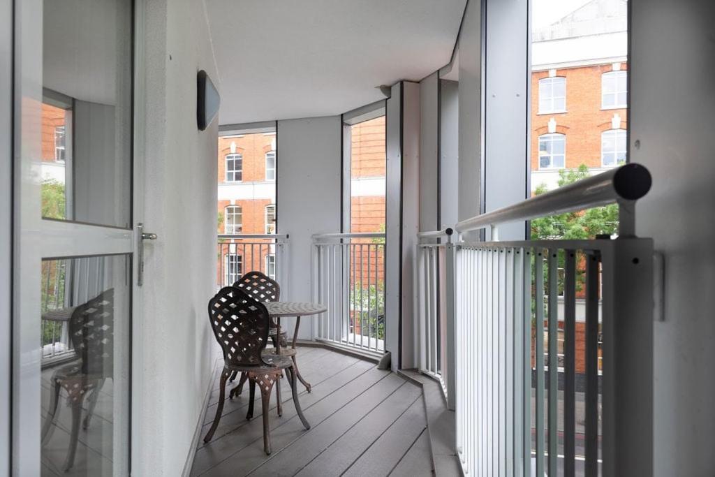 Guestready - Modern In With A Balcony