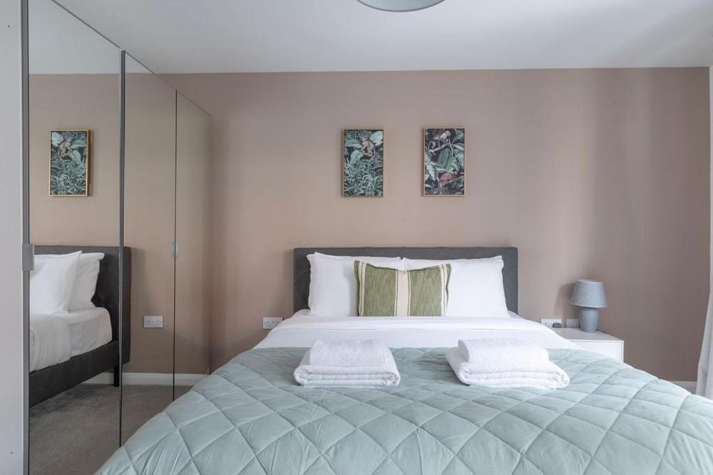 Guestready - Modern In With A Balcony London