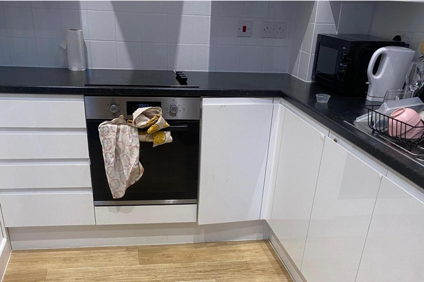 Stylish Close To O2 And Riverside