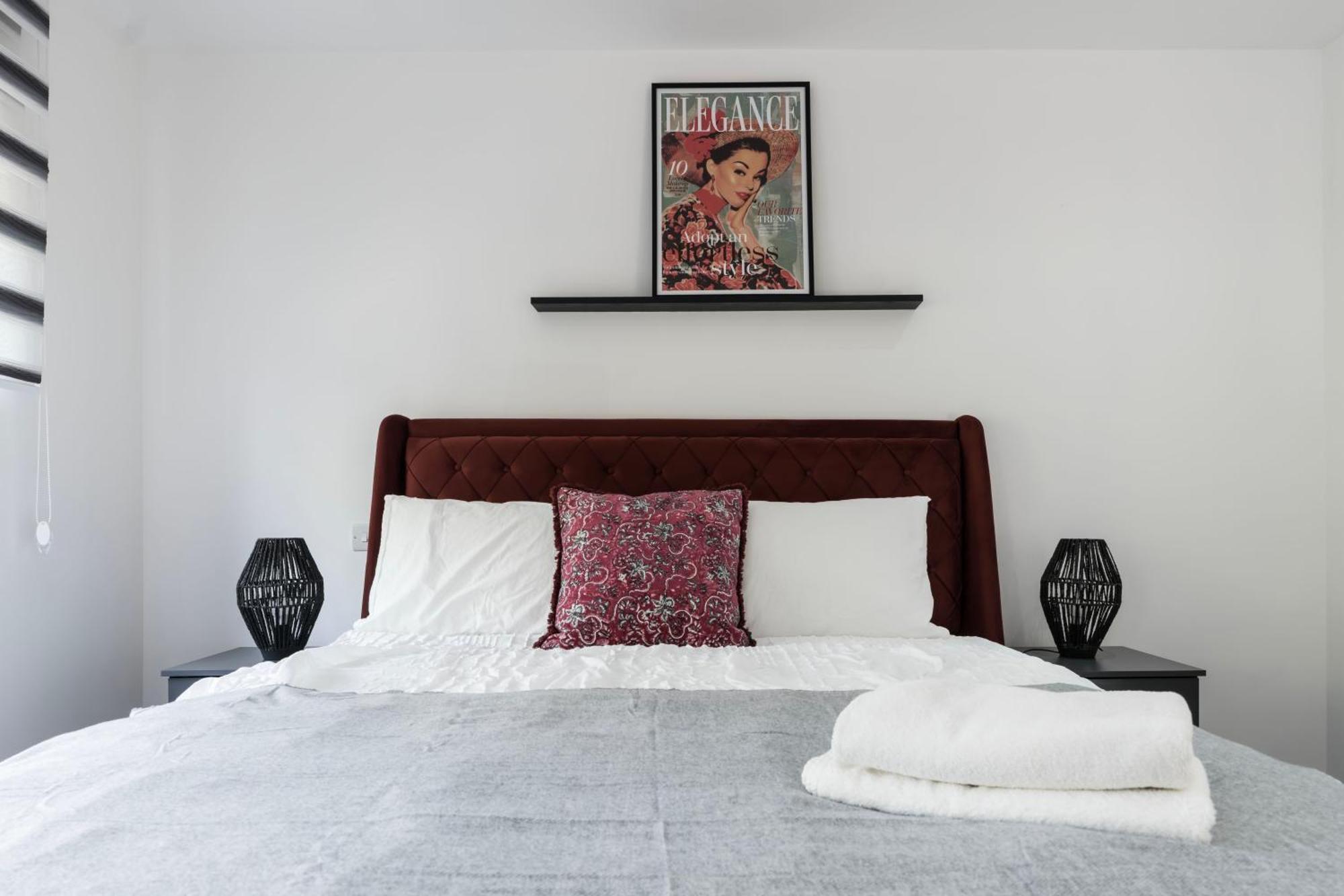 Stylish Modern By Aldgate East Station 5 Apartment
