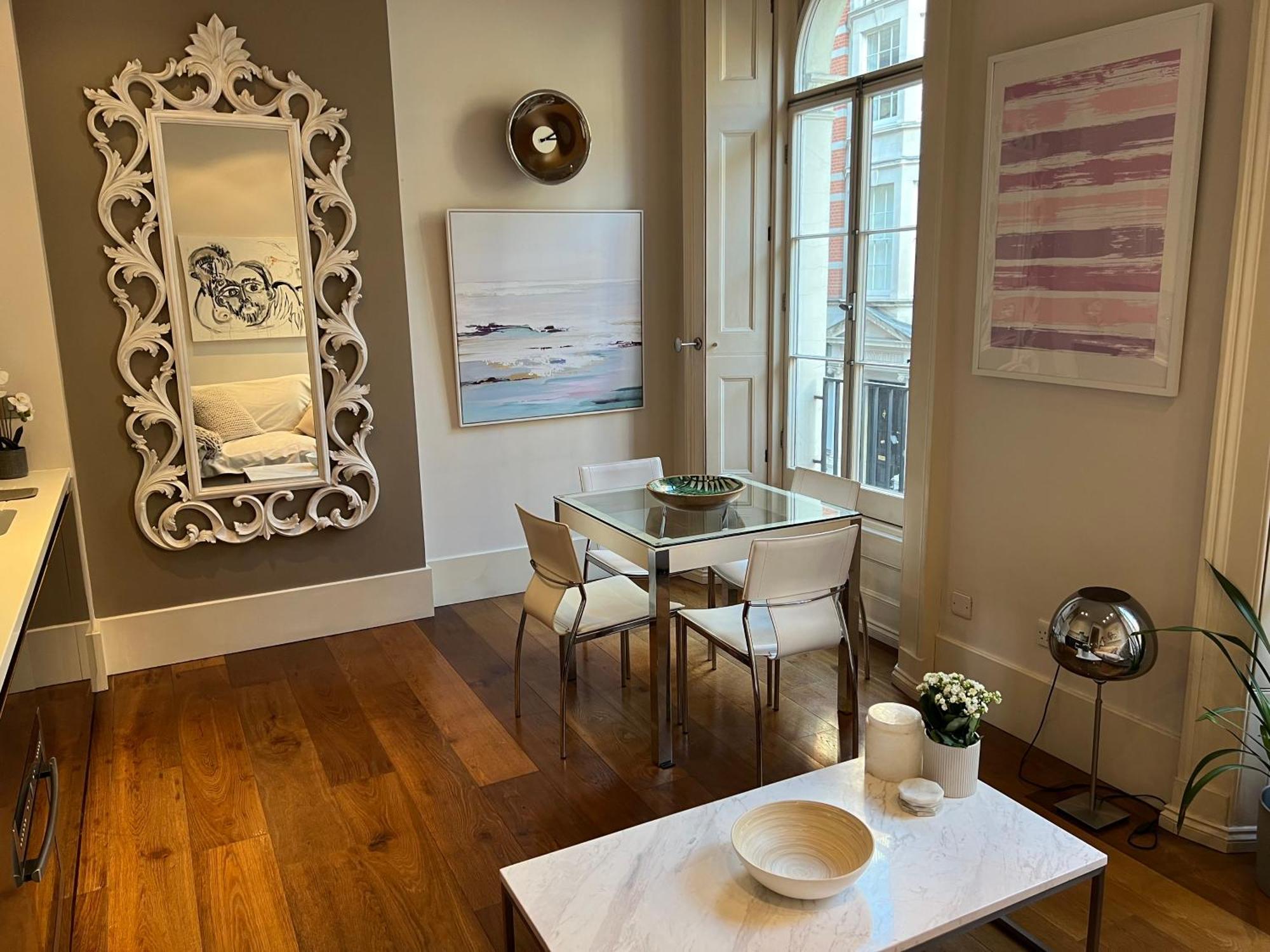 Mayfair Warm House Apartment London
