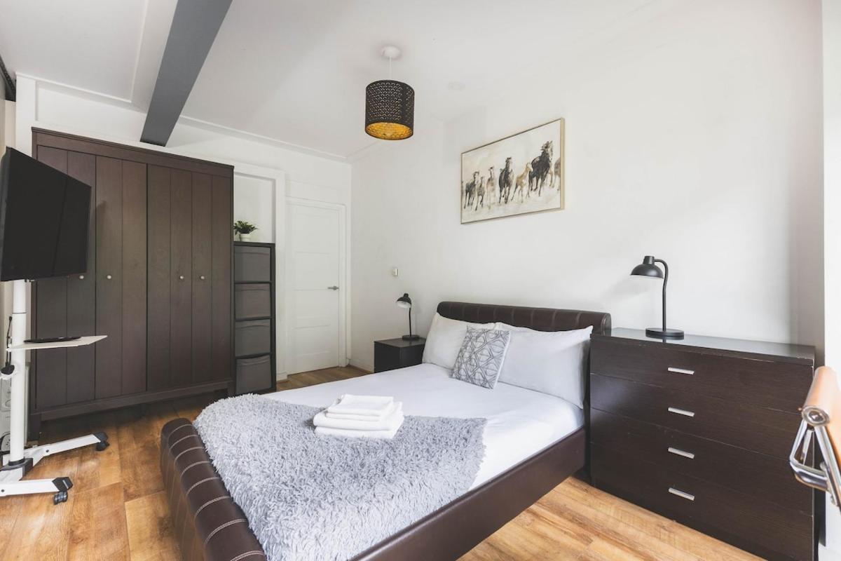 Apartamento 2bed Stratford With Easy Access To London, O2, Excel, Parking Nearby *