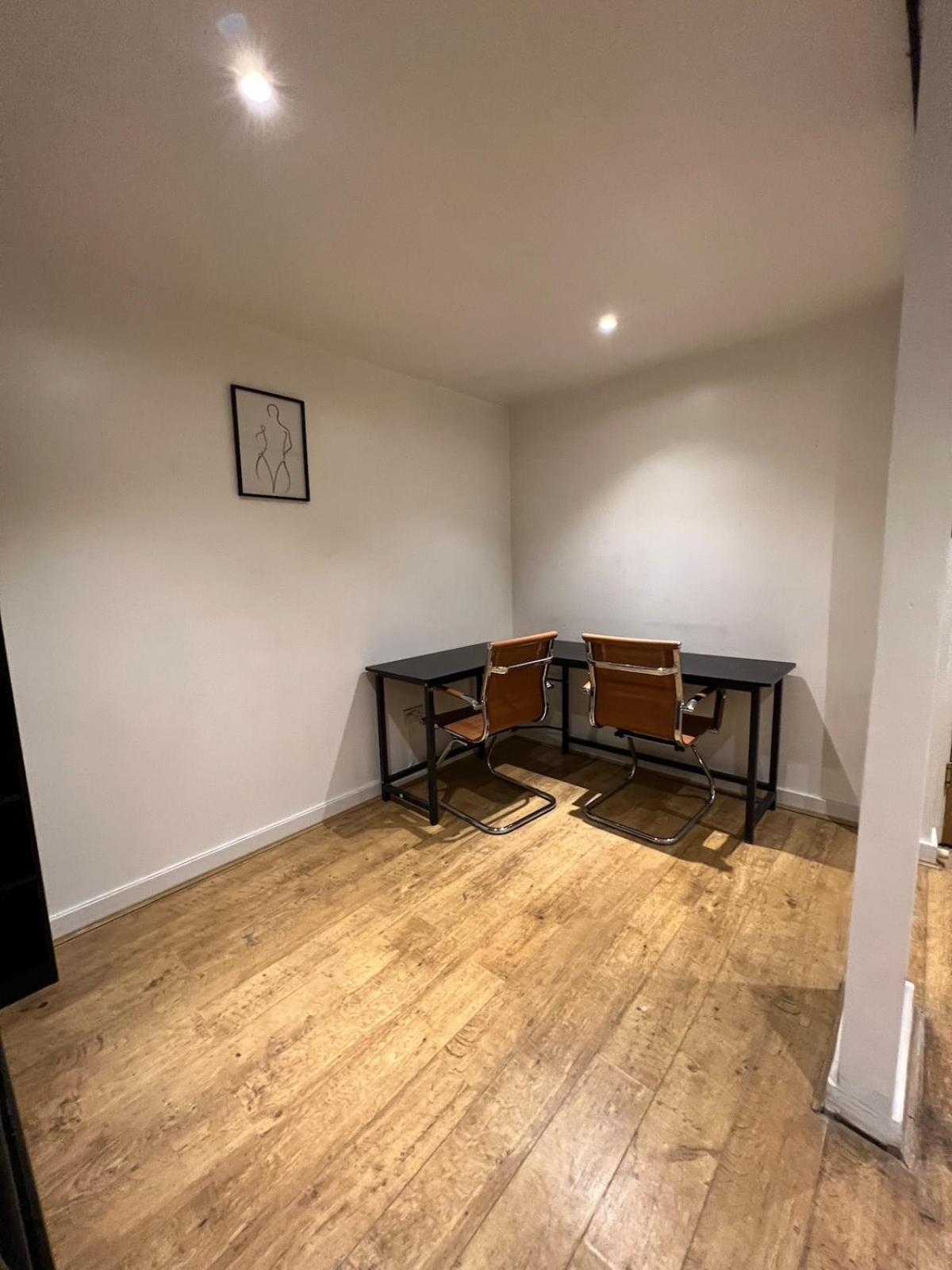 Apartamento 2bed Stratford With Easy Access To London, O2, Excel, Parking Nearby Londres