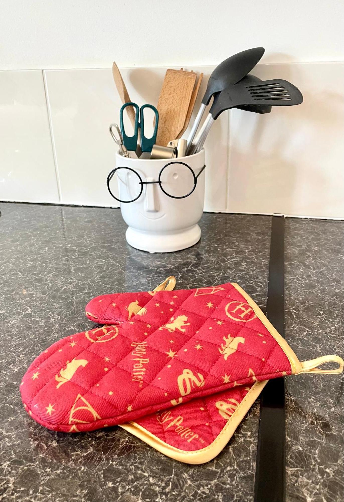 1 Bdr Flat- Harry Potter Themed *