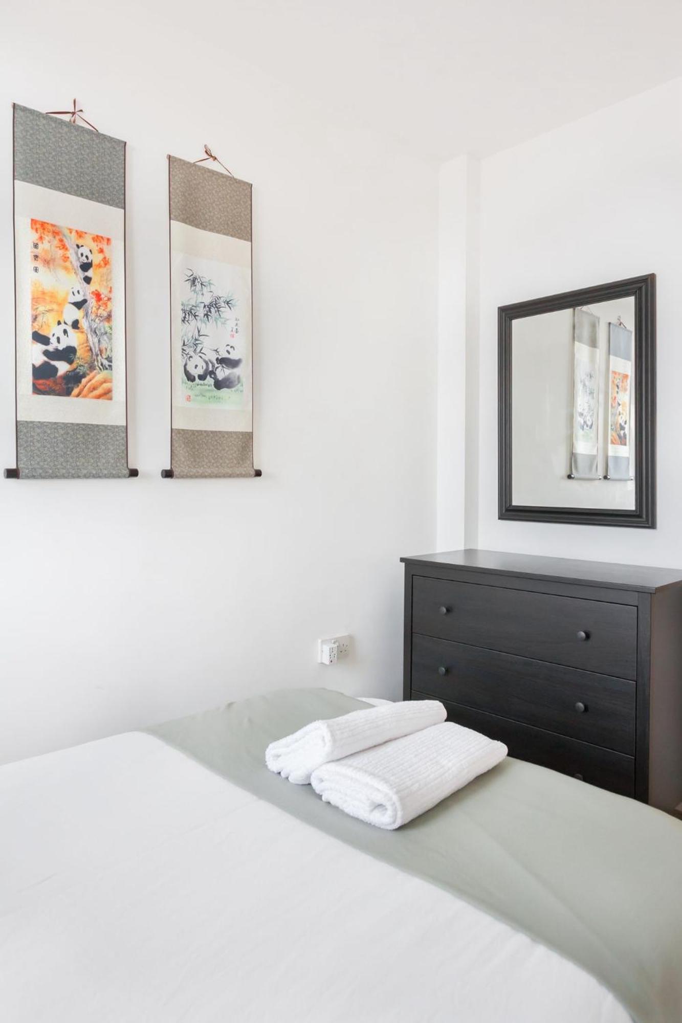 Spacious 2 Bedroom In Near Tube *