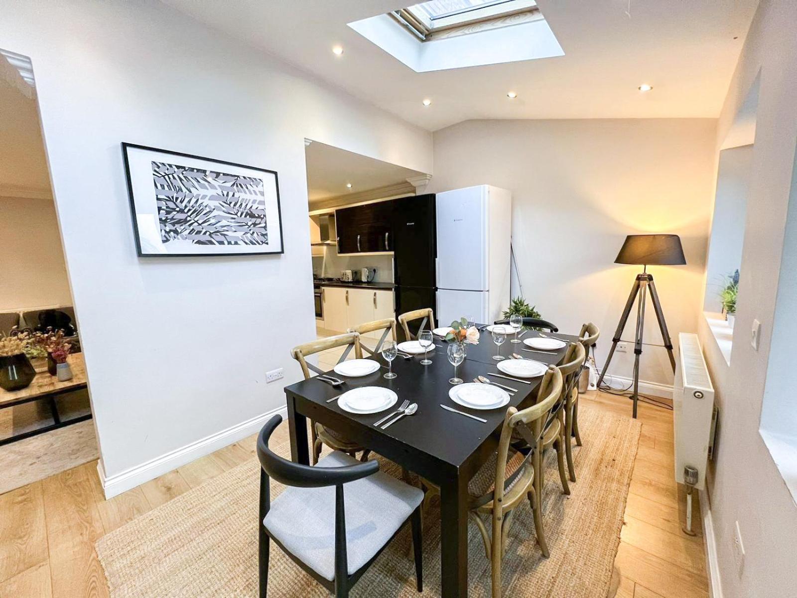 Lovely 4 Bedroom Flat With Ample Garden In Brondesbury, Kilburn *