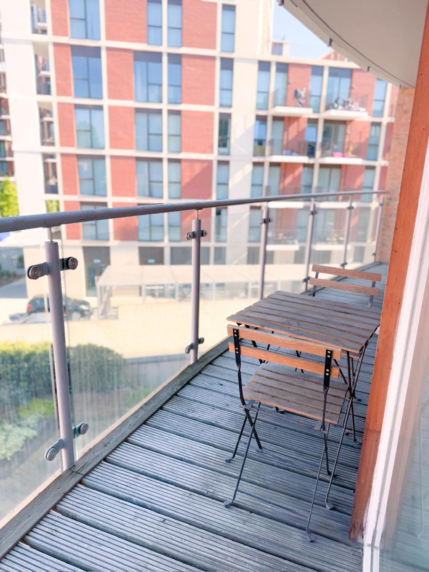 Family With Balcony In Battersea Power Station Apartamento *