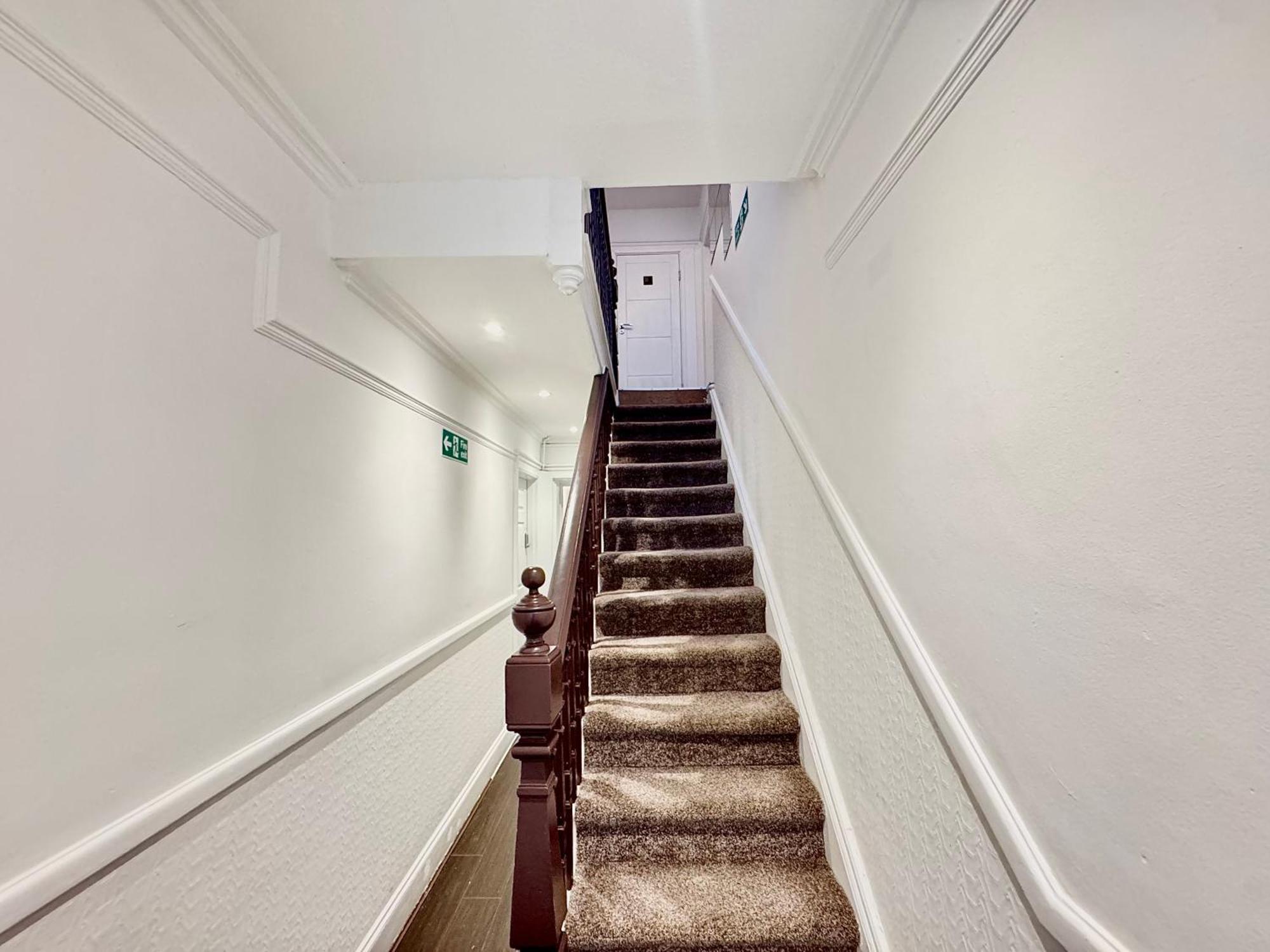 Guest house The Prestige - *