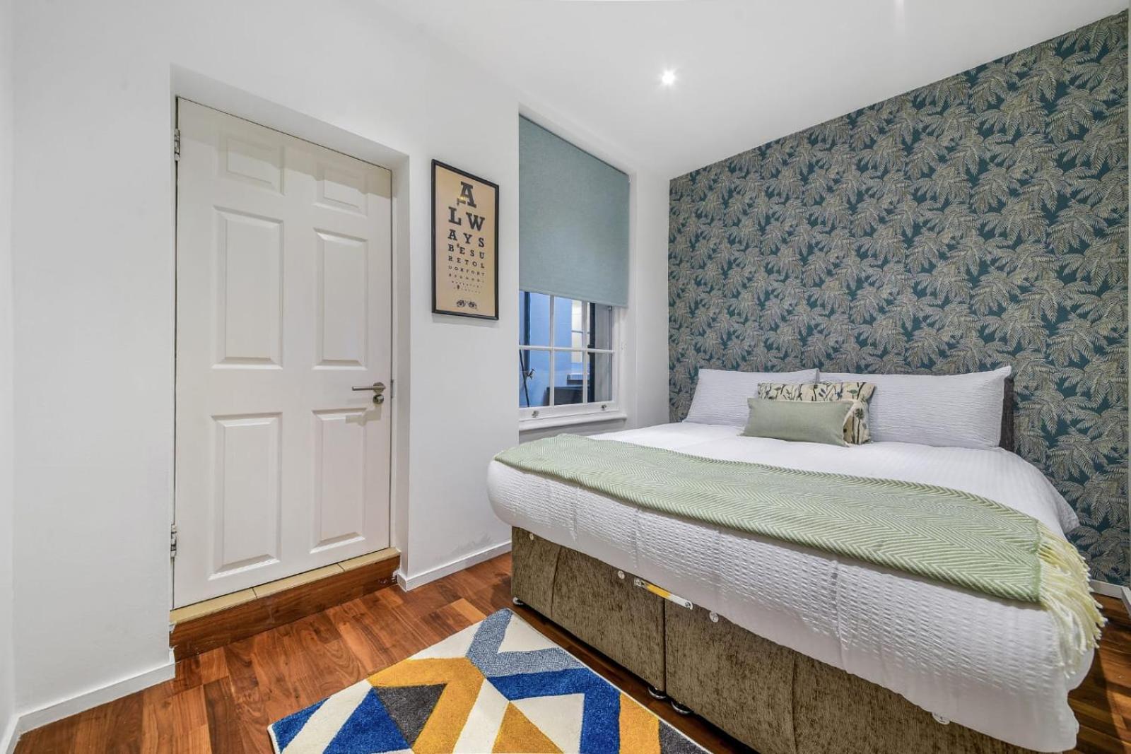 Stylish Basement Flat With Patio Near Edgware Road & 6mins Walk To Marble Arch Station *