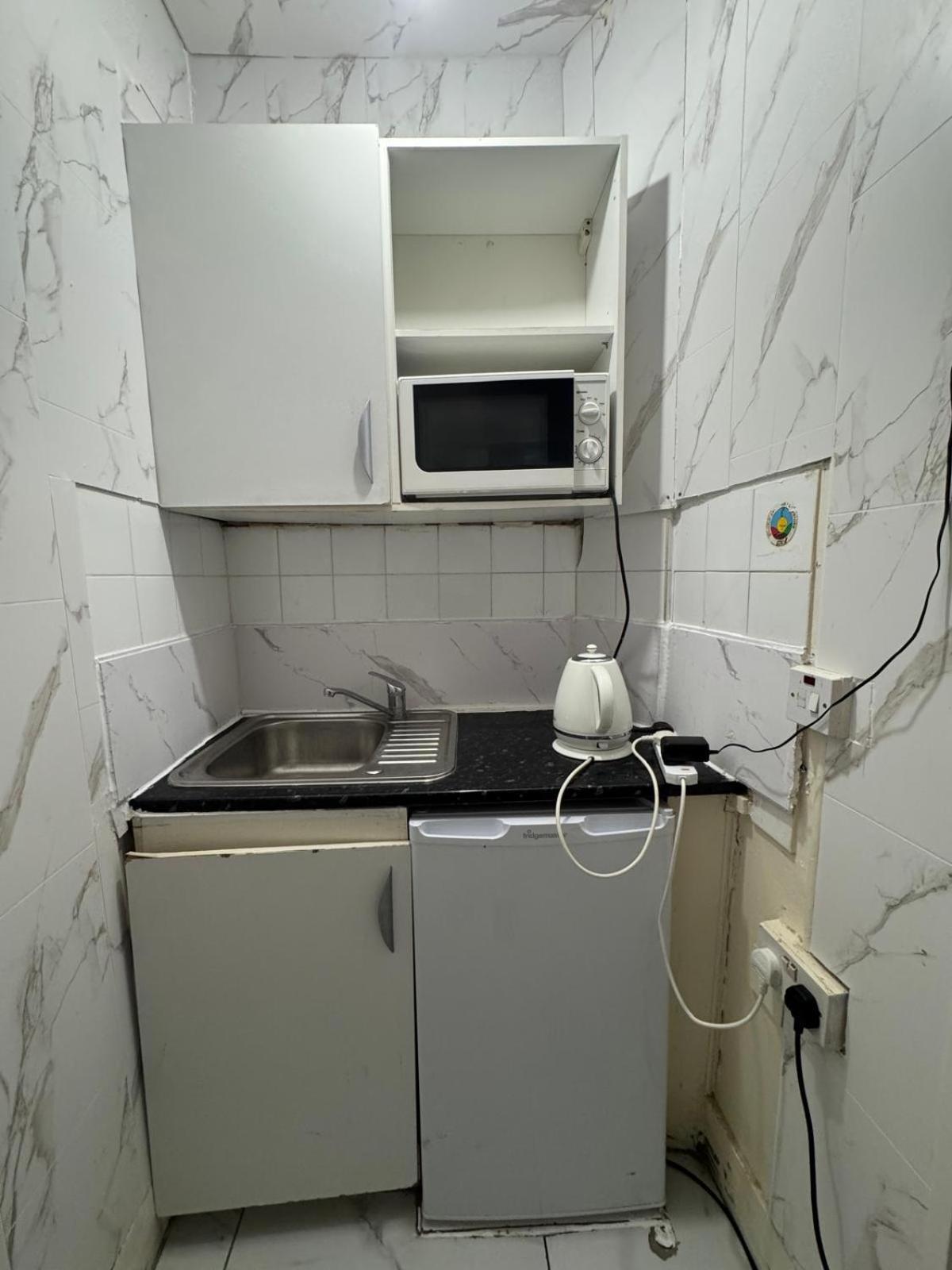Collingham Place Apartment