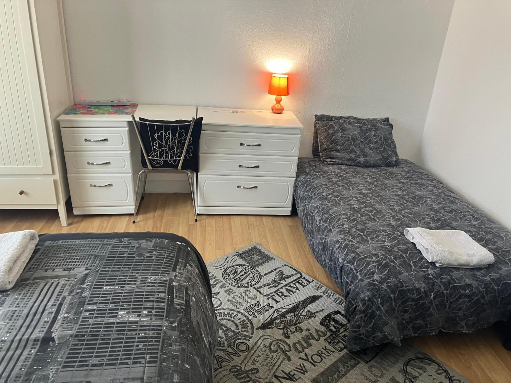 Comfy Rooms. Shared East Homestay. *