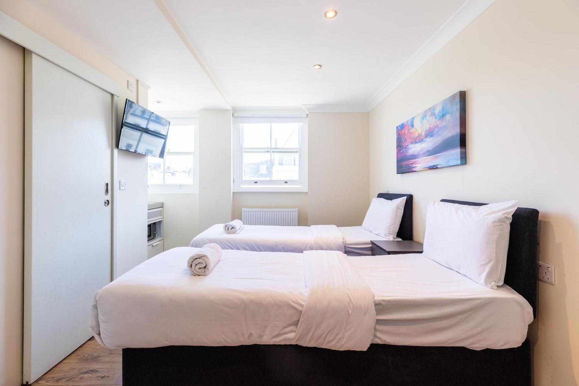 The Chapter - Hyde Park Hotel