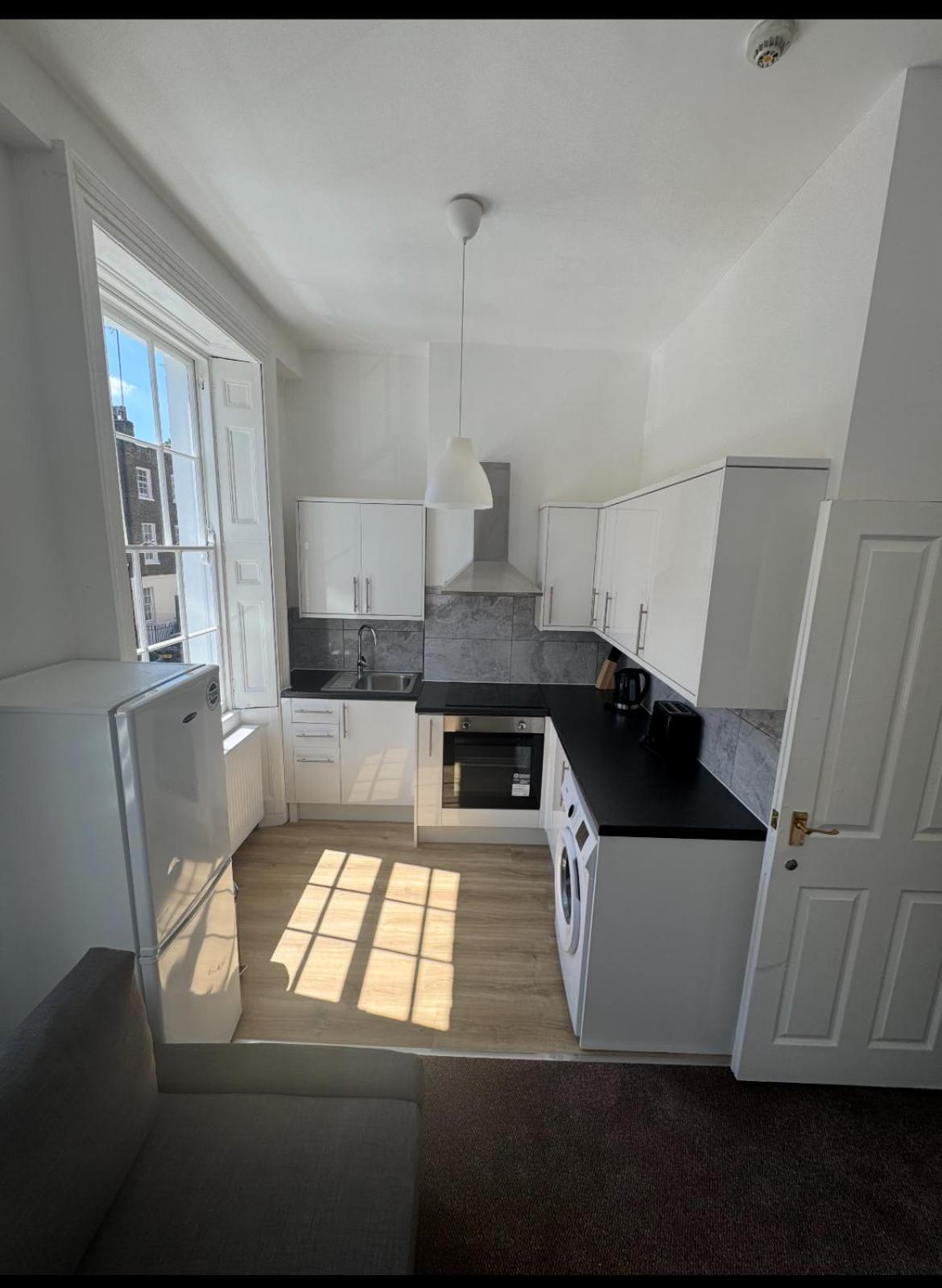 Paddington Apartment *