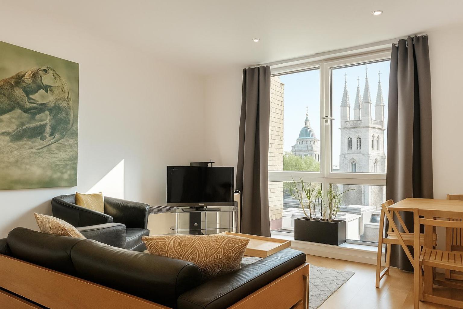 Still Life St Paul's Executive Apartment
