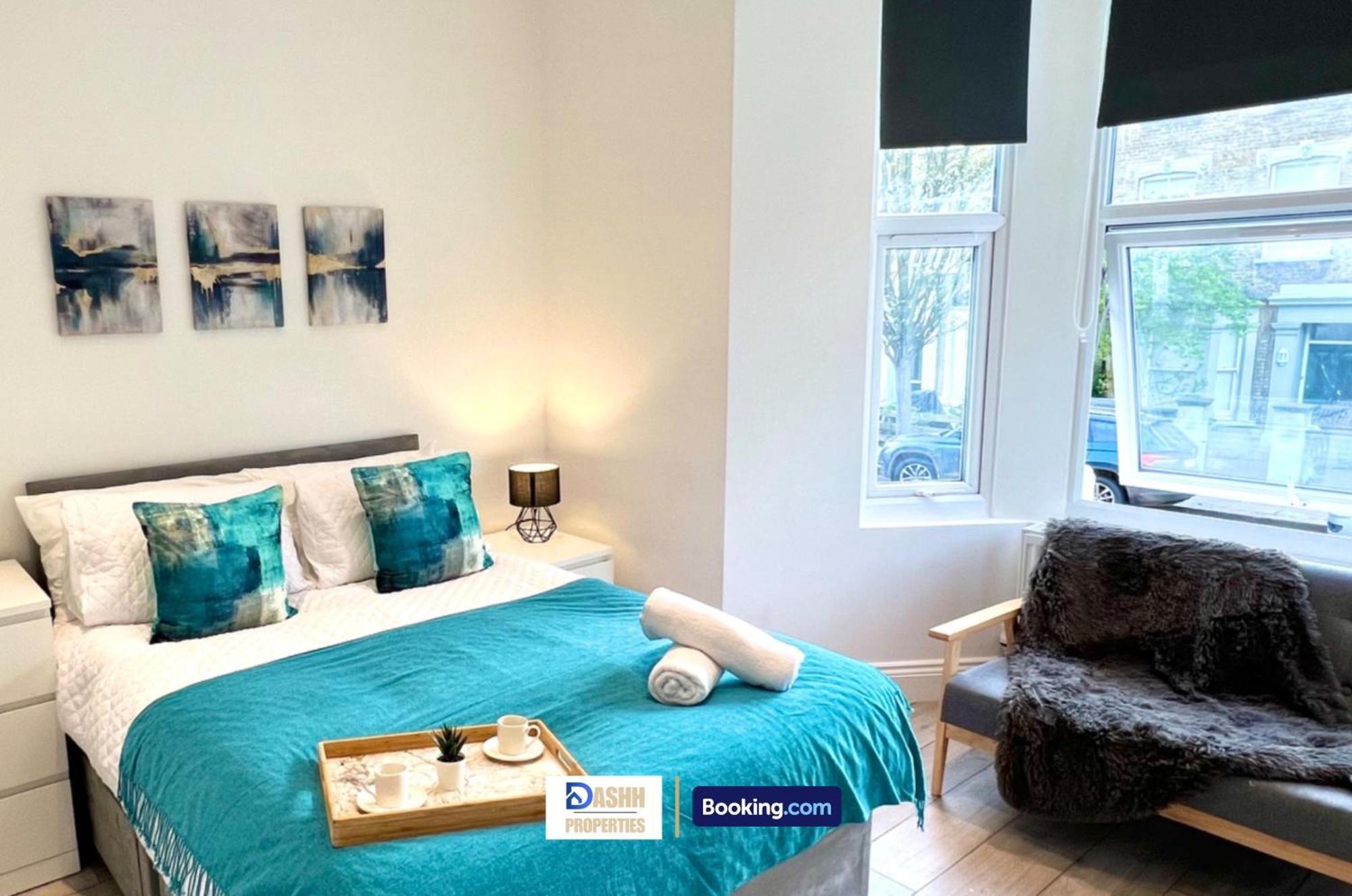 Two Bedroom By Dashh Short Lets & Serviced In Shepherds Bush With Free Wifi Holiday home *