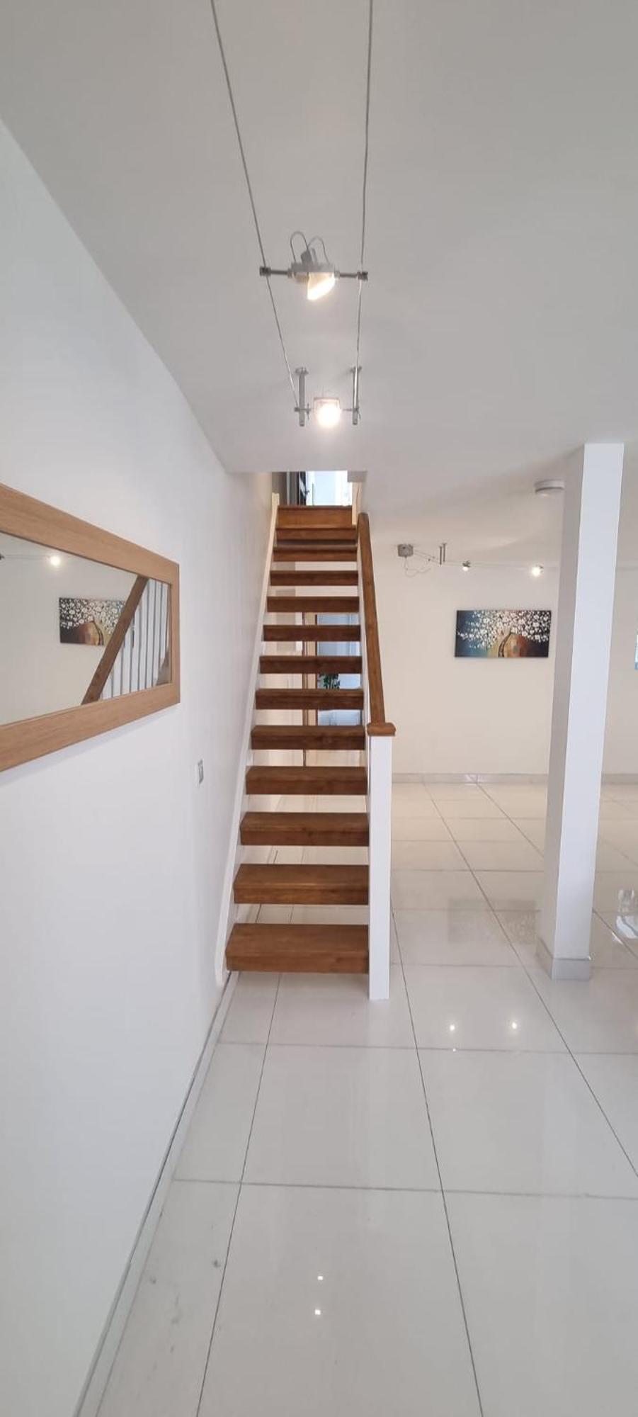 Lrg Stunning 4bd Crouchend House *