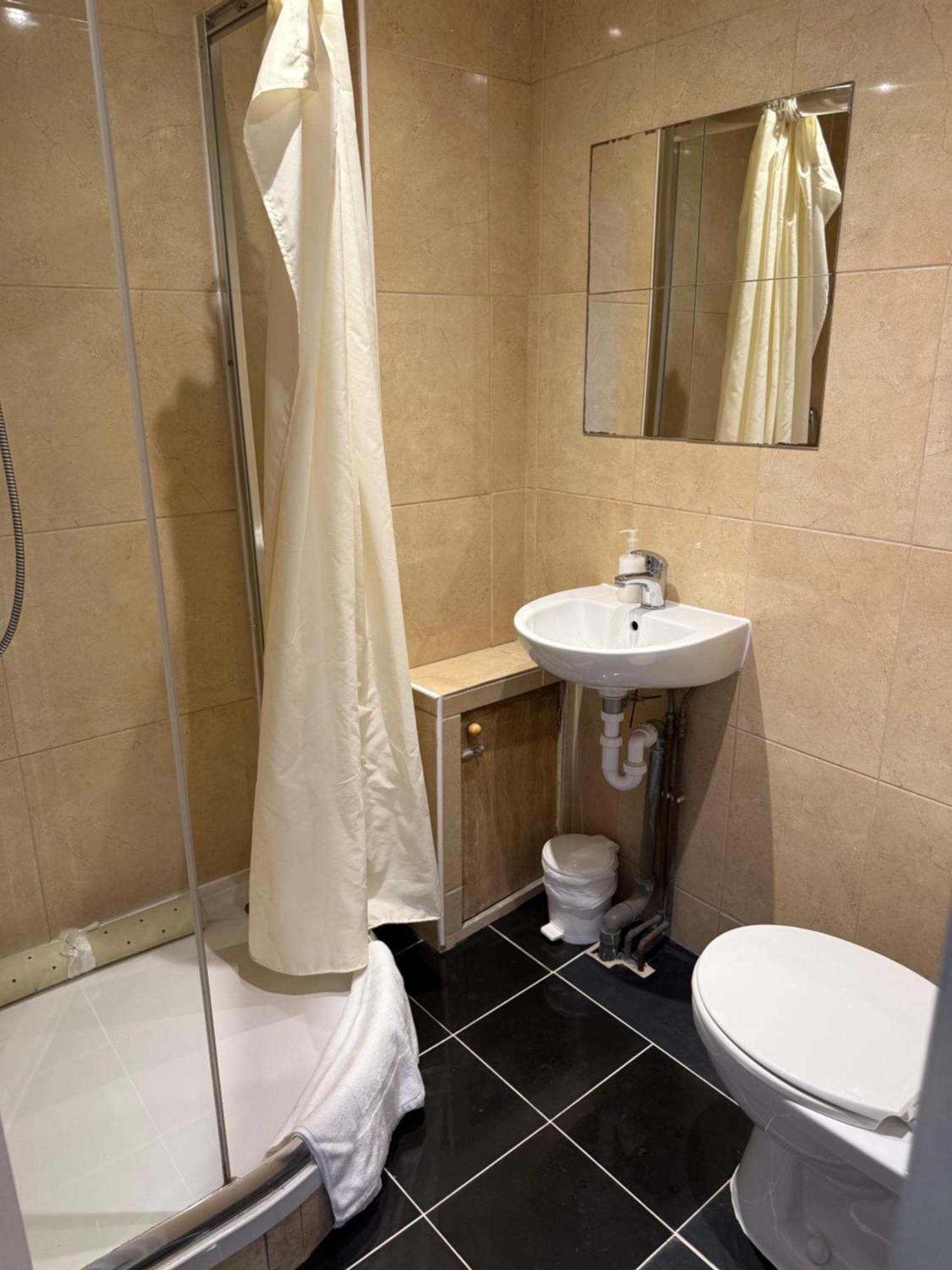 Central London Budget Rooms 2* London