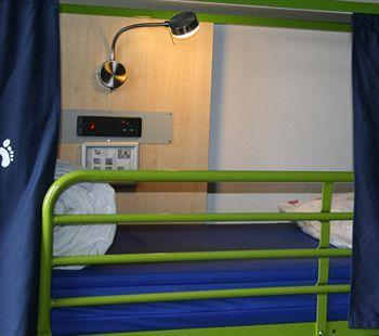 Hostel Onefam Waterloo 18-36 Years Old