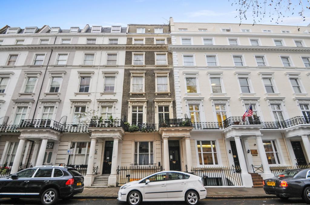 Luxury 2 Bed/bath Next To Hyde Park * Londen
