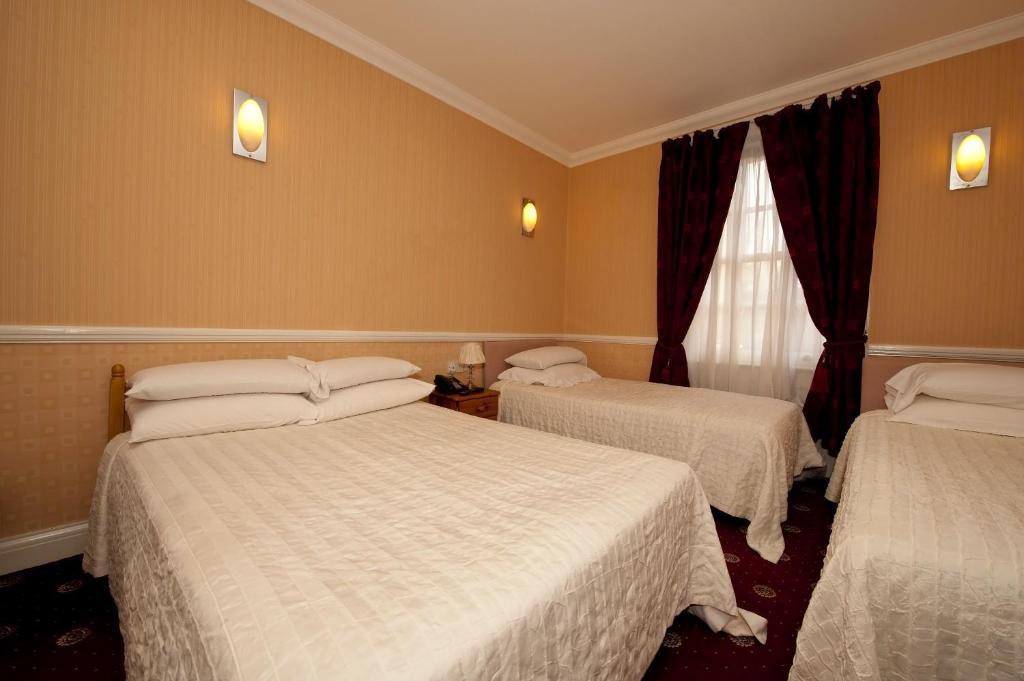 Hotel Balmoral House London