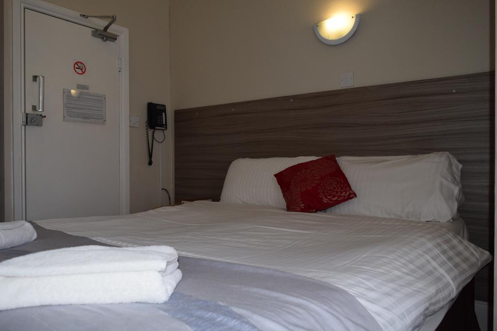 Holland Park Hotel