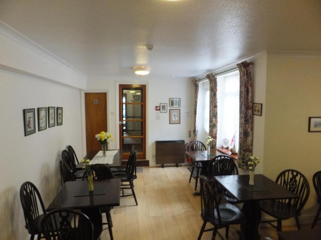 White Guest house 3*