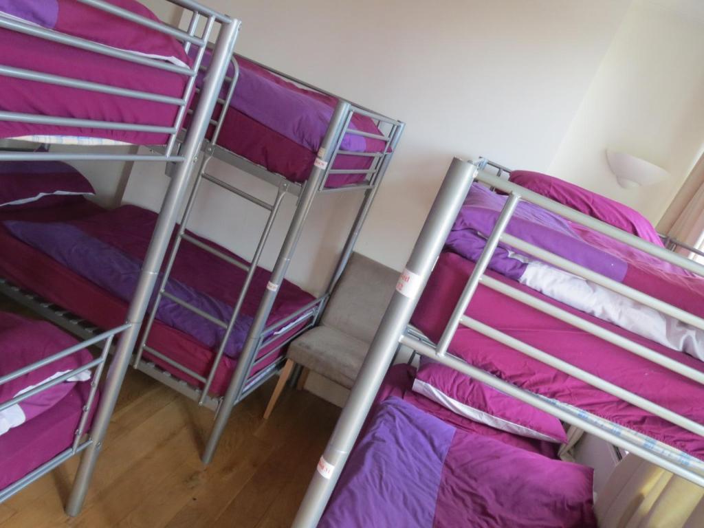 4 Star Piccadilly Hotel 2*