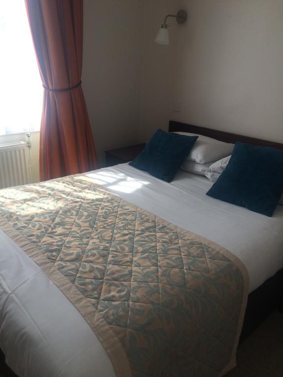 Crescent Hotel London