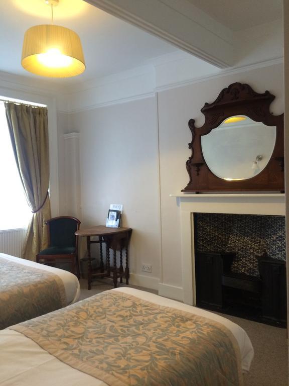 Crescent London