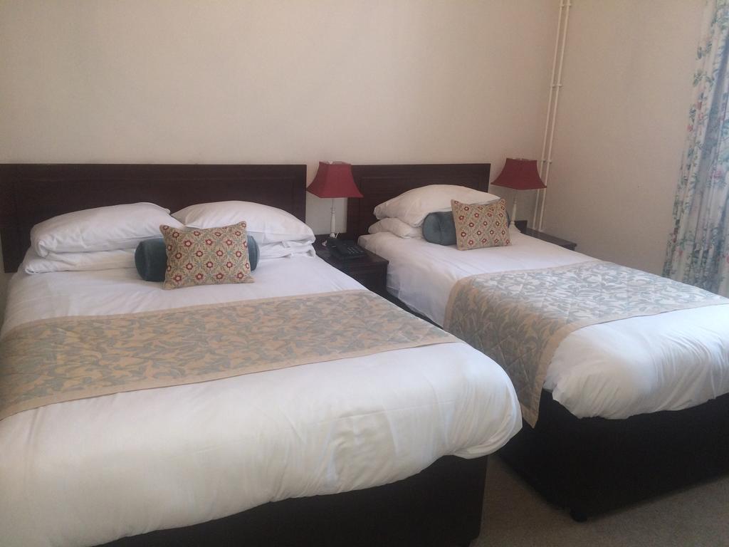 Crescent 3* London
