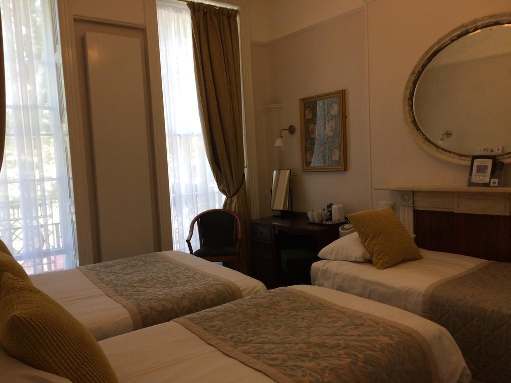 Crescent 3*
