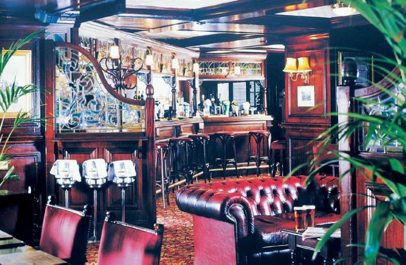 Kensington Forum, An Ihg Hotel Londen