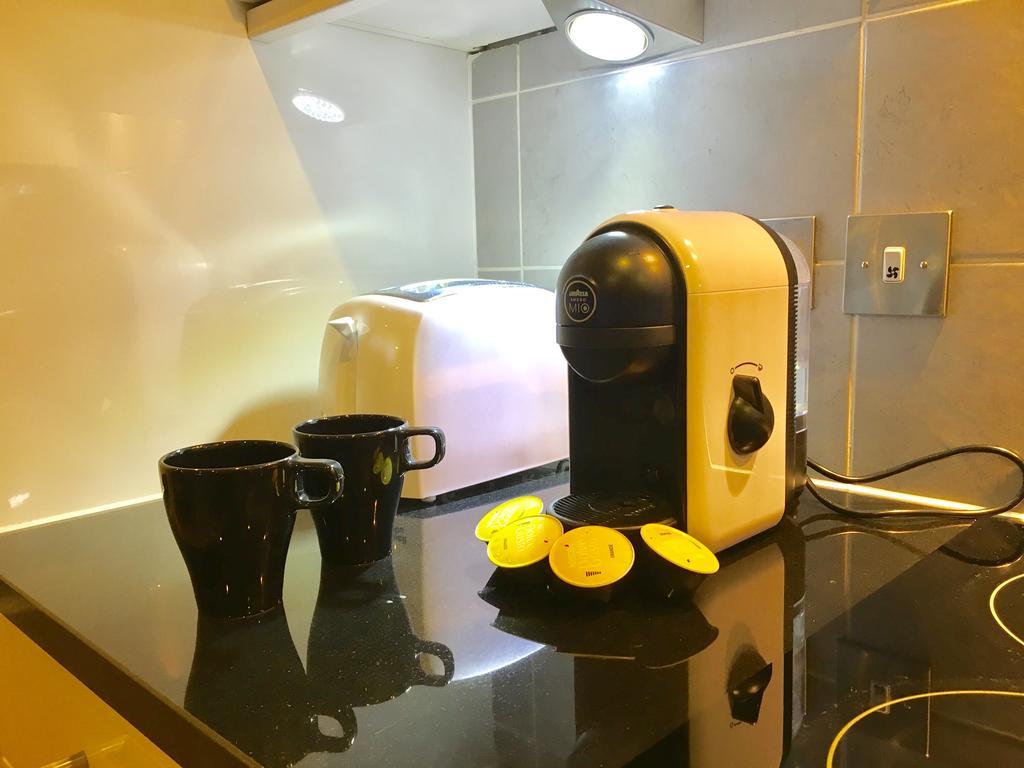Lux St Park Free Wifi By Aparts Apartment London