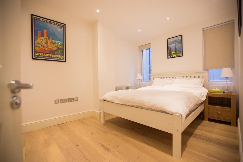 Luxury 2 Bed/bath Next To Hyde Park * Londen
