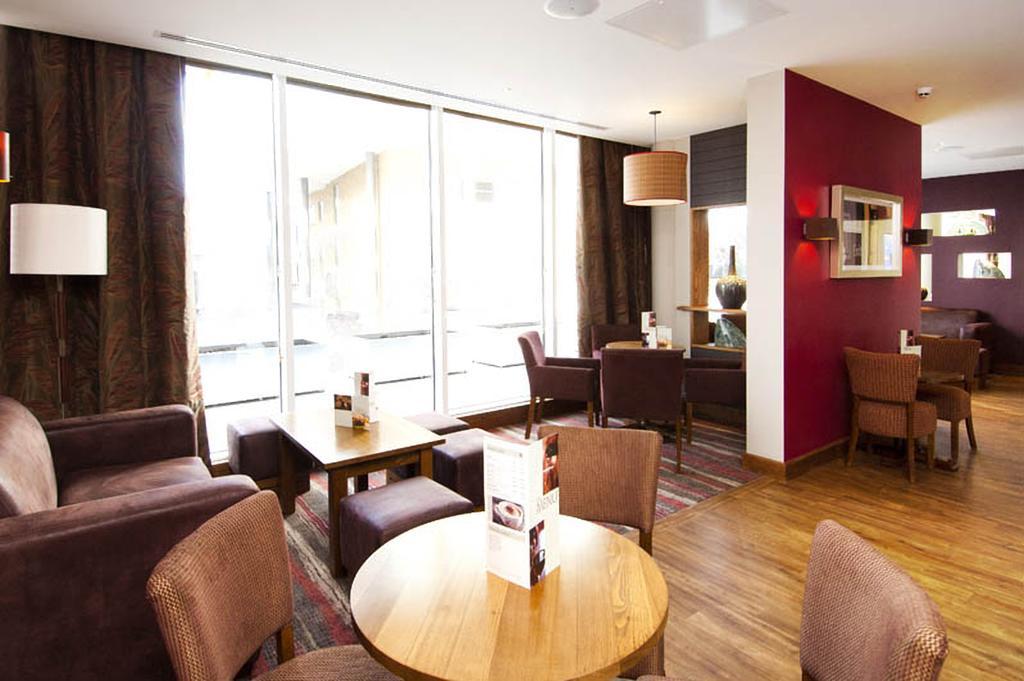 Hotel Premier Greenwich 3*